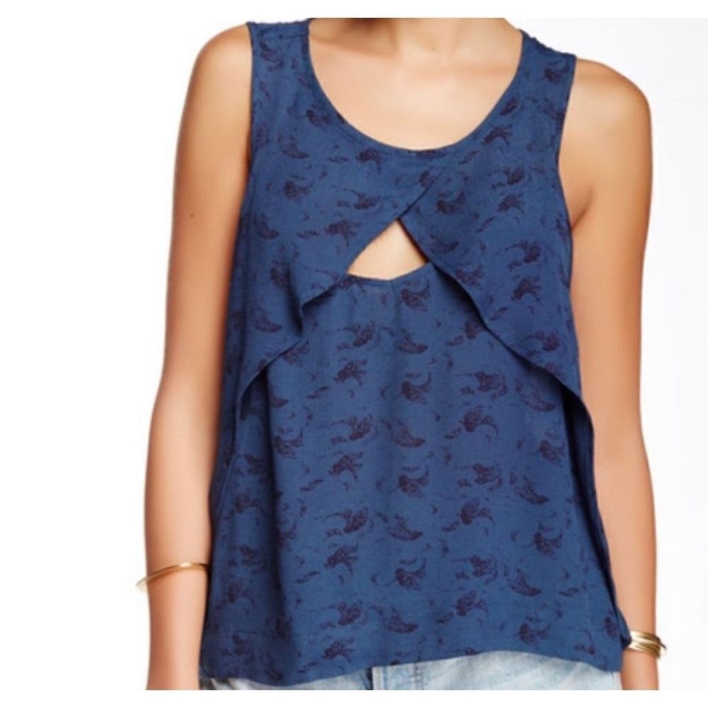Free People Look Through Keyhole‎ Crinkle Tank in Indigo sz small